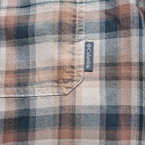 😛COLUMBIA MEN'S PLAID SIZE MEDIUM FULL FRONT BUTTON COLLAR SHIRT - Picture 4 of 5